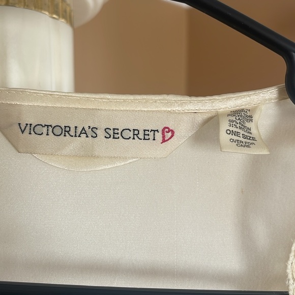 VICTORIA SECRET robe - Picture 2 of 5